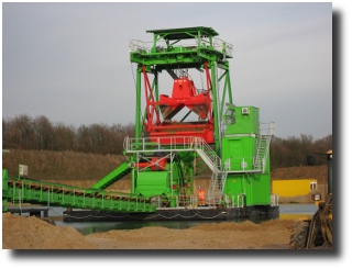 Schwimmbagger Typ Turmgerüst